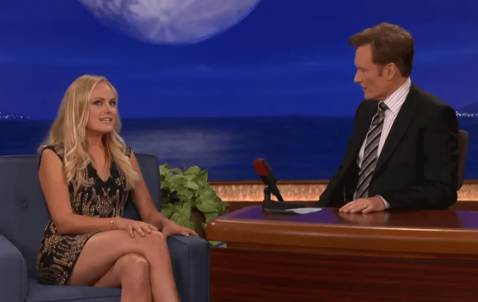 Foto på Malin Åkerman och Conan O'Brien