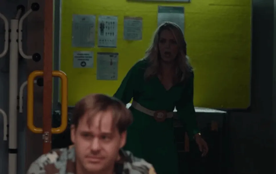 Bild från tv-serien Avenue 5